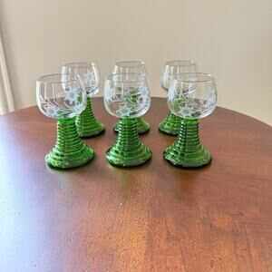 Etched Roemer Glasses Green Beehive Stem (6) 5" Tall Flat Polished Bottom Floral